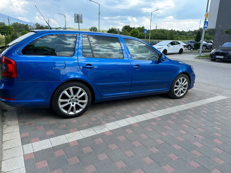 Skoda Octavia VRS Като нова!, снимка 3 - Автомобили и джипове - 52417050