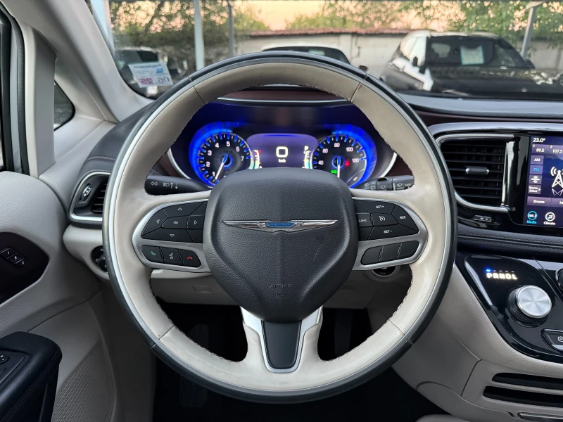 Chrysler Pacifica LIMITED, снимка 12 - Автомобили и джипове - 51771633