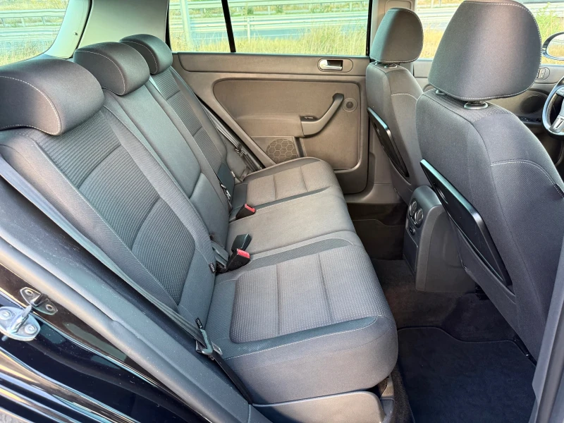 VW Golf Plus 1.4 TSI / TURBO / TEAM / NAVI / XENON / PARKTRONIC, снимка 12 - Автомобили и джипове - 52505049