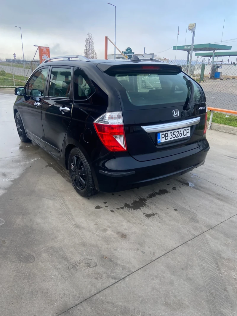 Honda Fr-v, снимка 3 - Автомобили и джипове - 52887171