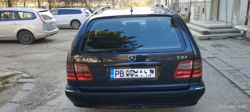 Mercedes-Benz 320 CDI КЛИМАТИК, снимка 13 - Автомобили и джипове - 53270455