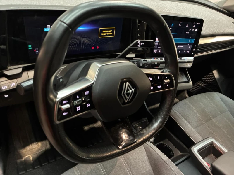 Renault Megane E-TECH EV60 220КС EQUILIBRE, снимка 8 - Автомобили и джипове - 53286904