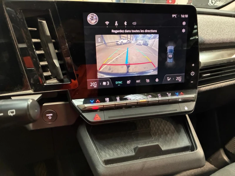 Renault Megane E-TECH EV60 220КС EQUILIBRE, снимка 9 - Автомобили и джипове - 53286904