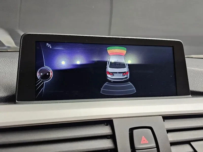 BMW 320 d - САМО 30% АВАНС, снимка 15 - Автомобили и джипове - 56016321