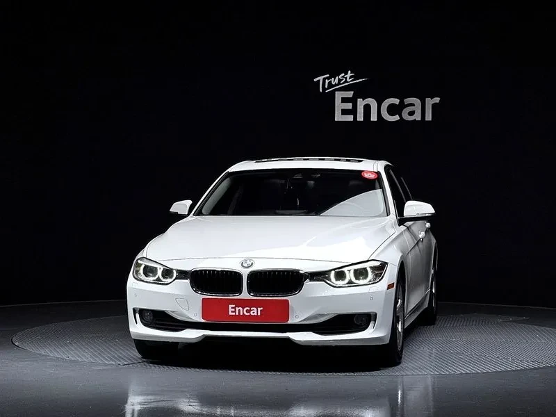 BMW 320 d - САМО 30% АВАНС, снимка 3 - Автомобили и джипове - 56016321