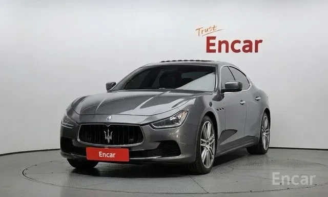 Maserati Ghibli SQ4, снимка 2 - Автомобили и джипове - 56047604