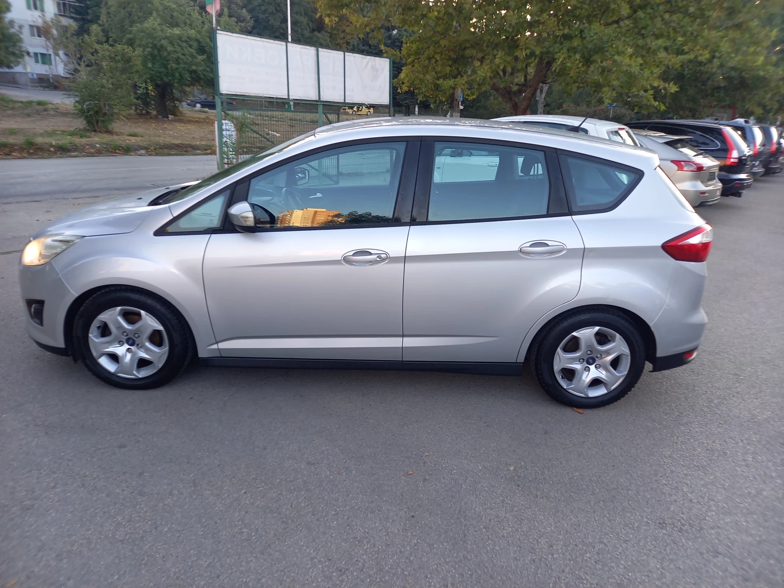 Ford C-max 1.6 BARTER 90 - изображение 8