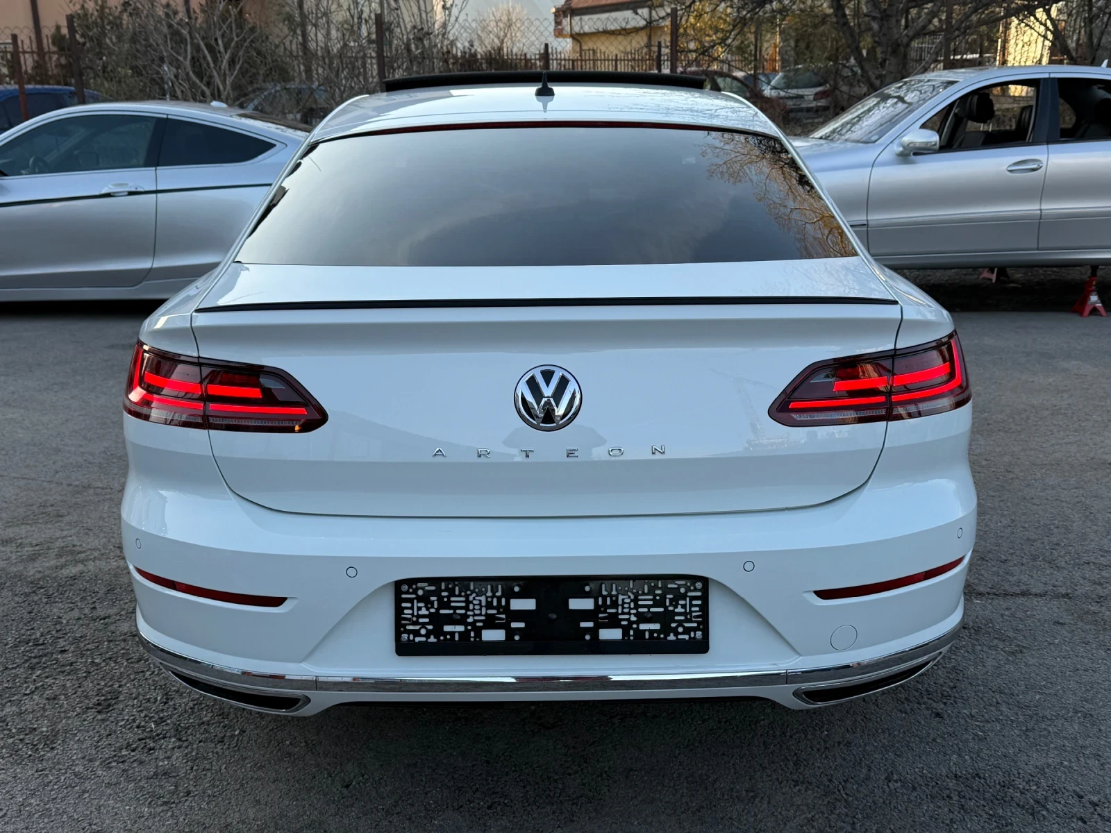 VW Arteon R-line 2.0TSI (190hp) DSG/Panorama/Digital Cockpit - изображение 7