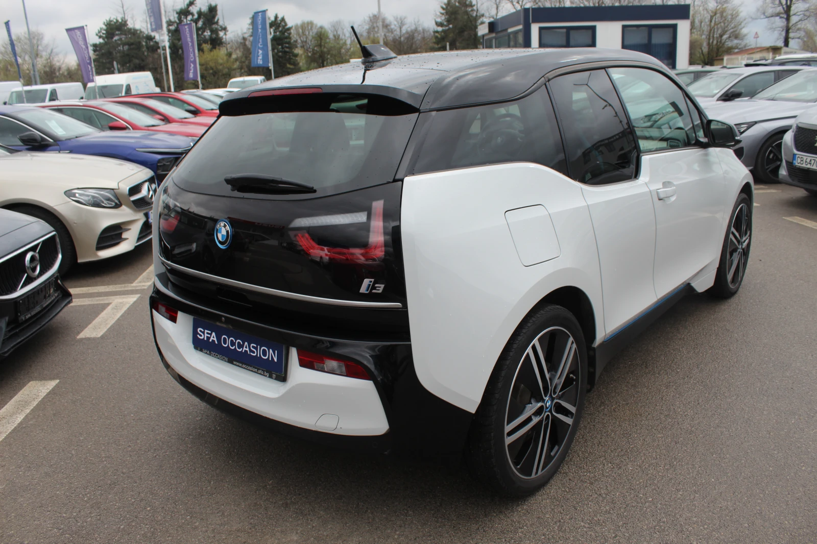 BMW i3 125kW  ЕАТ - изображение 4