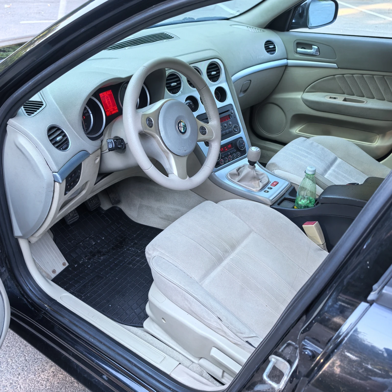 Alfa Romeo 159 1.9jtdm 150 - изображение 9