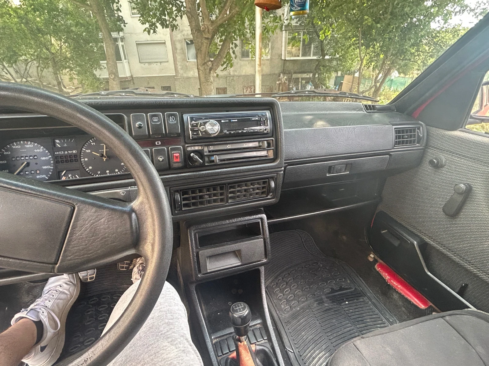 VW Golf 1.6 - изображение 9