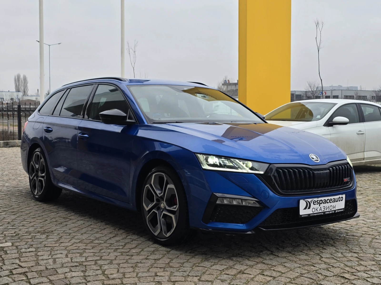 Skoda Octavia R.S. Combi 200к.с. DSG - изображение 3