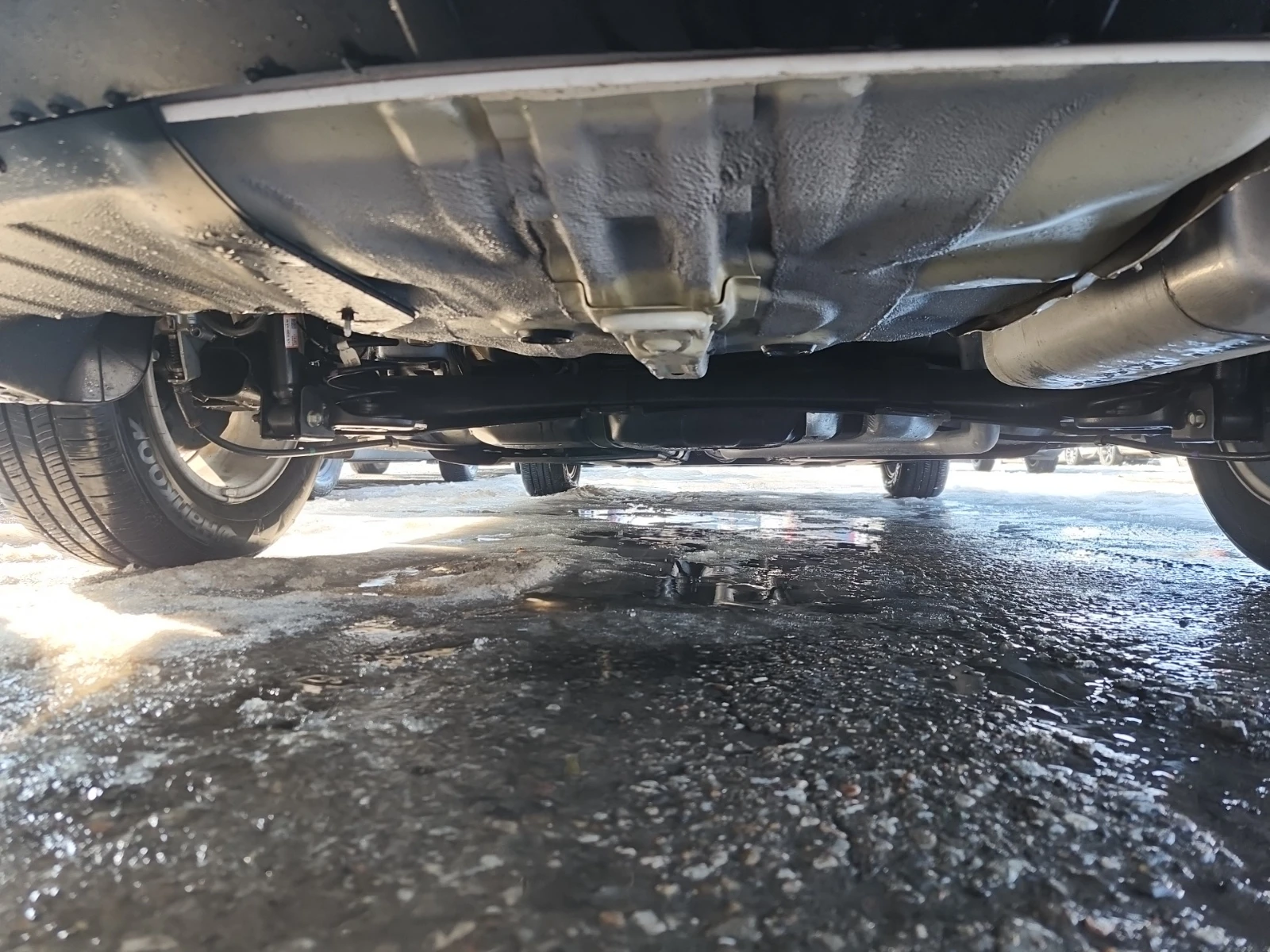 Hyundai Elantra Essential IVT, снимка 14 - Автомобили и джипове - 53722518