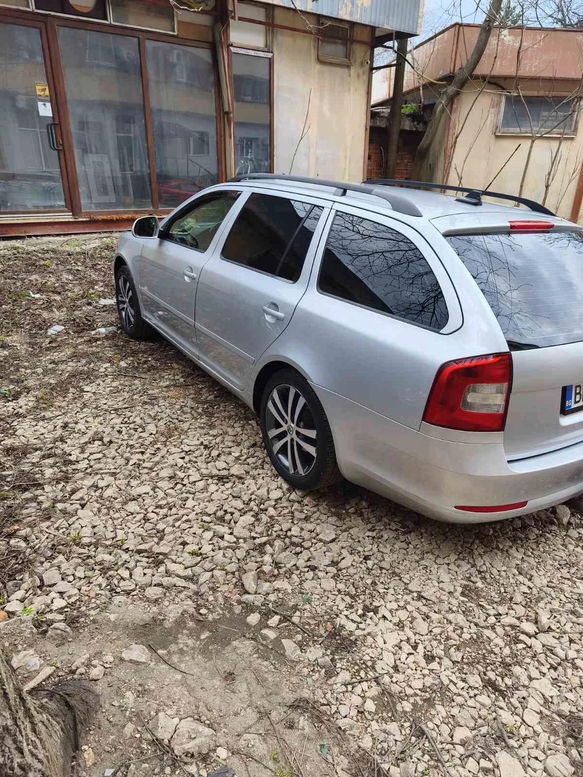 Skoda Octavia 2.0 140 к.с., снимка 3 - Автомобили и джипове - 54001033