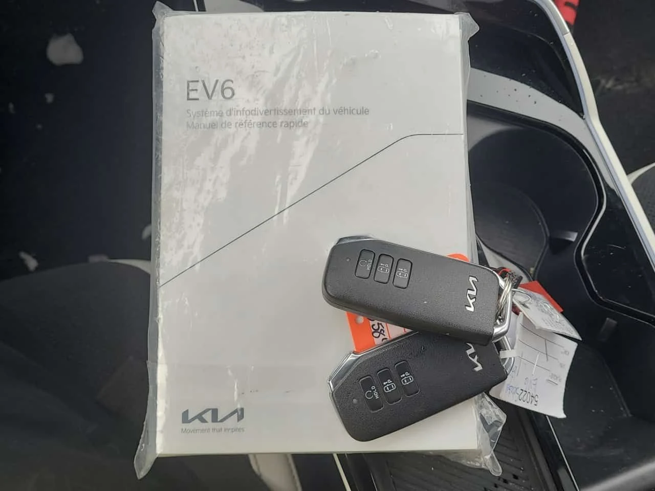 Kia EV6 * LONG RANGE GT LINE PKG 2 * CARFAX * Без инцидент, снимка 11 - Автомобили и джипове - 54122005