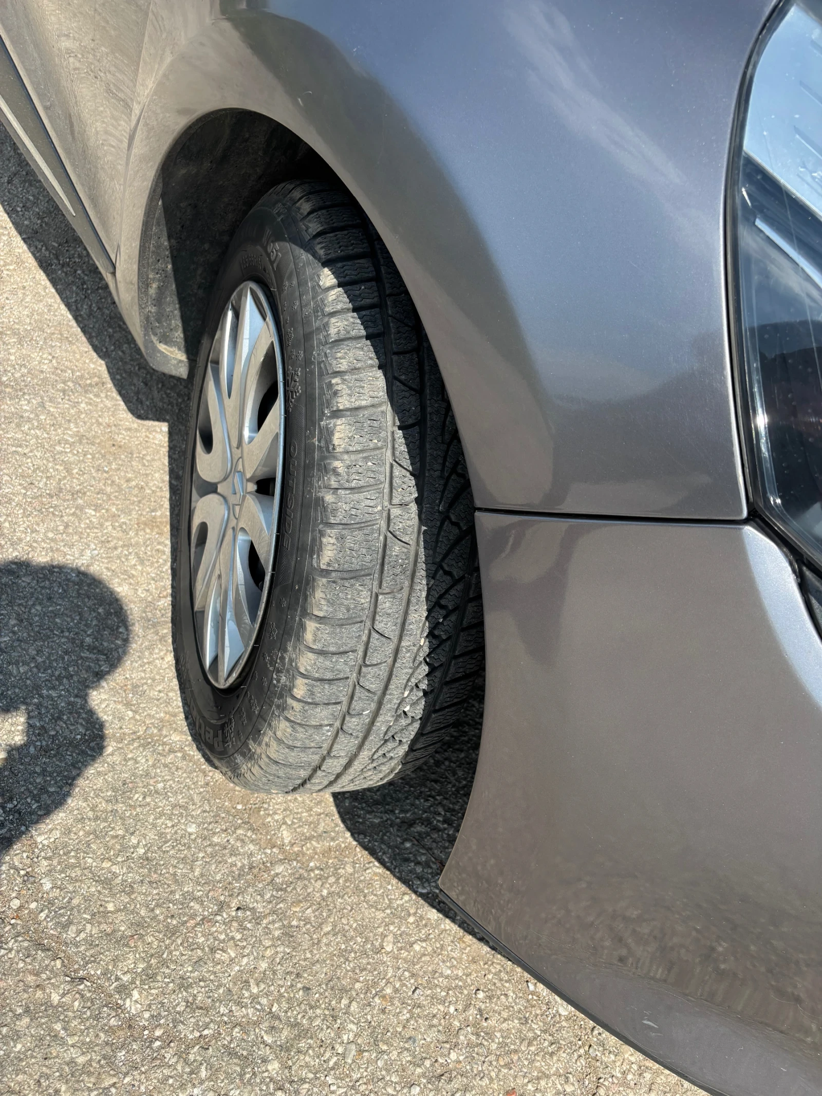 Renault Clio 1.5 dci 90 к.с, снимка 10 - Автомобили и джипове - 54244418