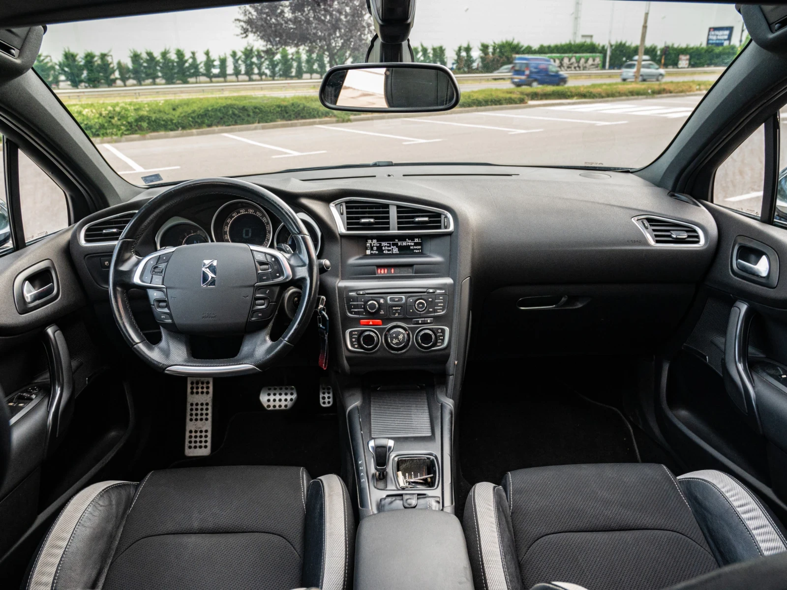 DS DS 4, снимка 11 - Автомобили и джипове - 55414046