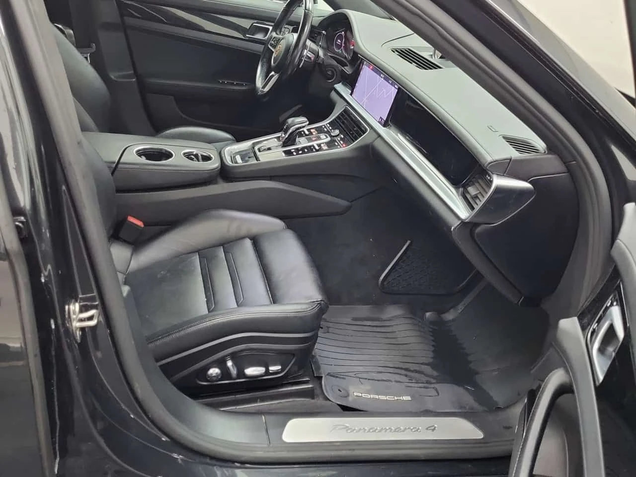 Porsche Panamera  4 AWD / MATIRX / BOSE , снимка 6 - Автомобили и джипове - 54366182