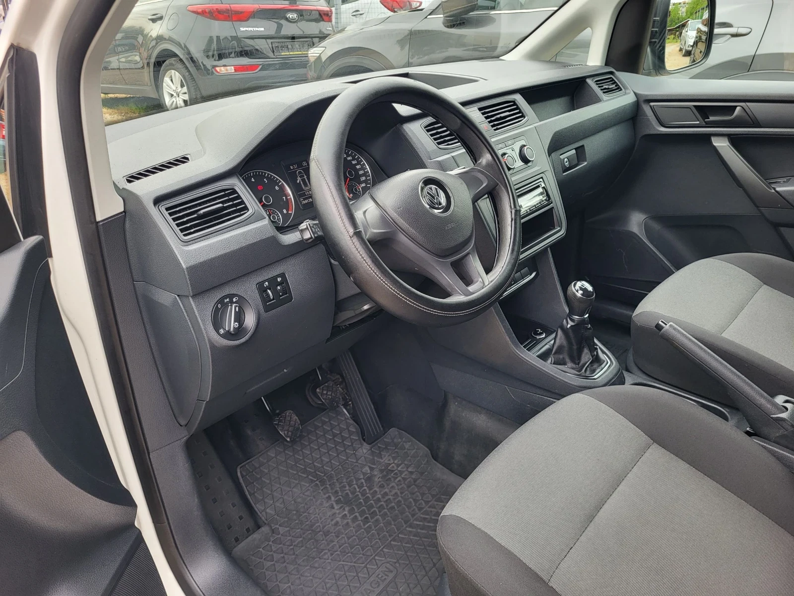 VW Caddy 1.4 МЕТАН / ТОП СЪСТОЯНИЕ , снимка 7 - Автомобили и джипове - 54464396