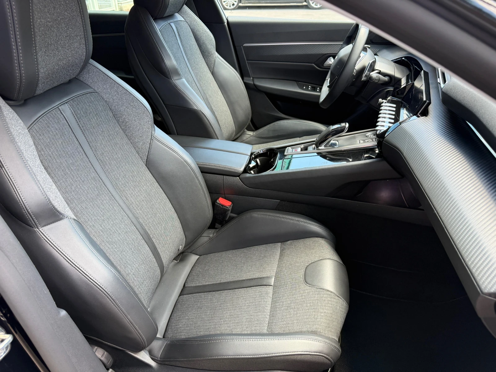 Peugeot 508 PureTech Allure Pack AUTOMATIC , снимка 11 - Автомобили и джипове - 54710046