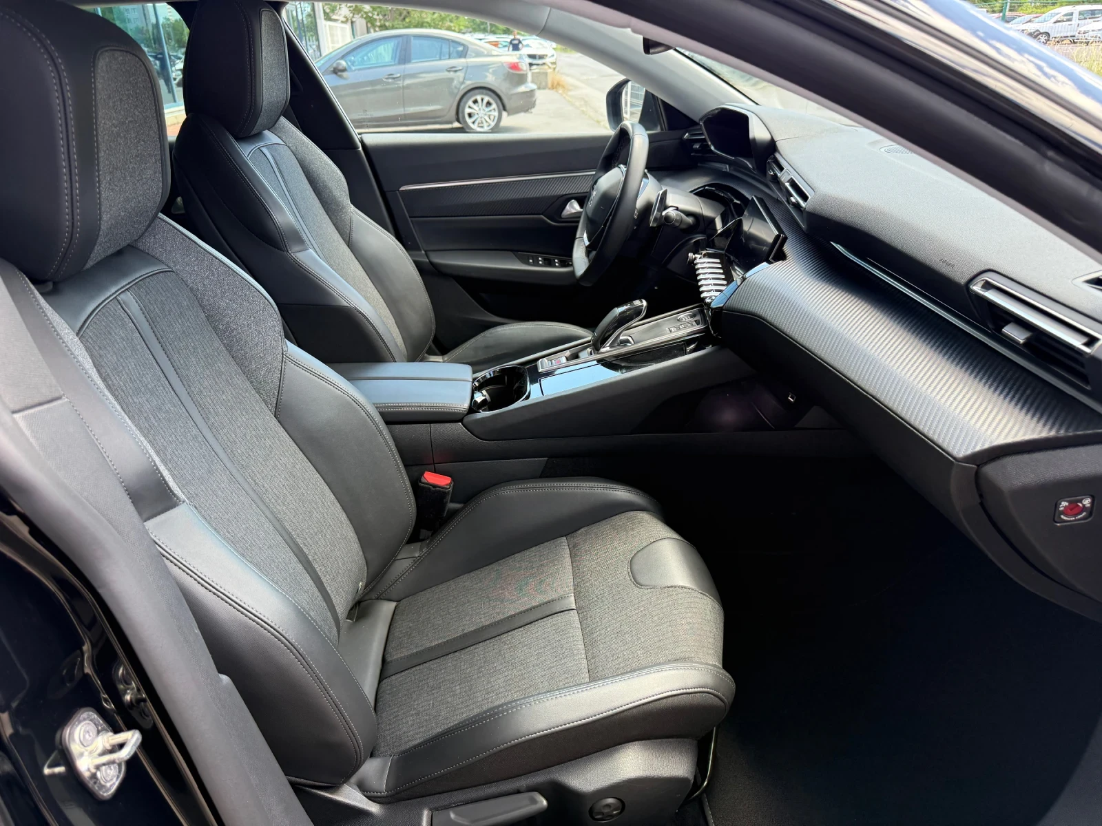 Peugeot 508 PureTech Allure Pack AUTOMATIC , снимка 9 - Автомобили и джипове - 54710046