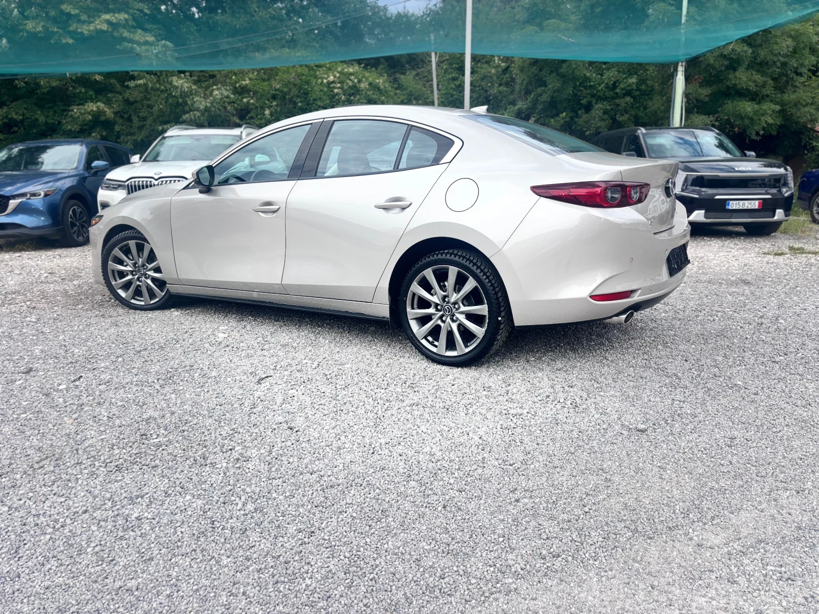 Mazda 3 4x4, снимка 2 - Автомобили и джипове - 55283344