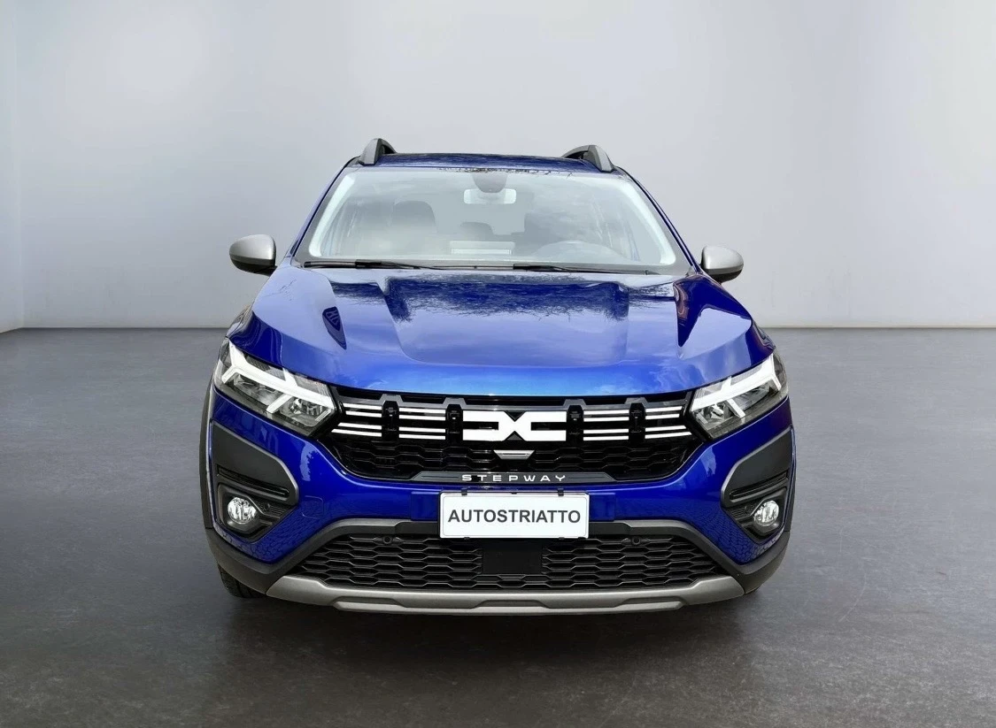 Dacia Sandero 999 gaz, снимка 6 - Автомобили и джипове - 56120335