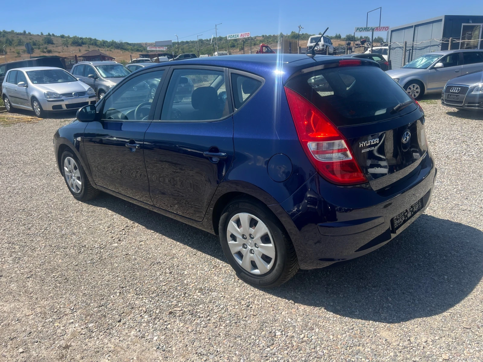 Hyundai I30 1.6 CRDI, снимка 5 - Автомобили и джипове - 55690489