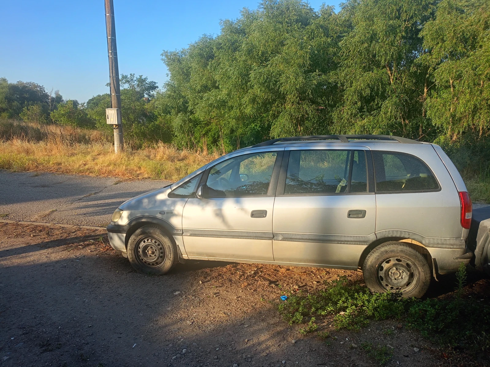 Opel Zafira 1.8, снимка 3 - Автомобили и джипове - 55795514