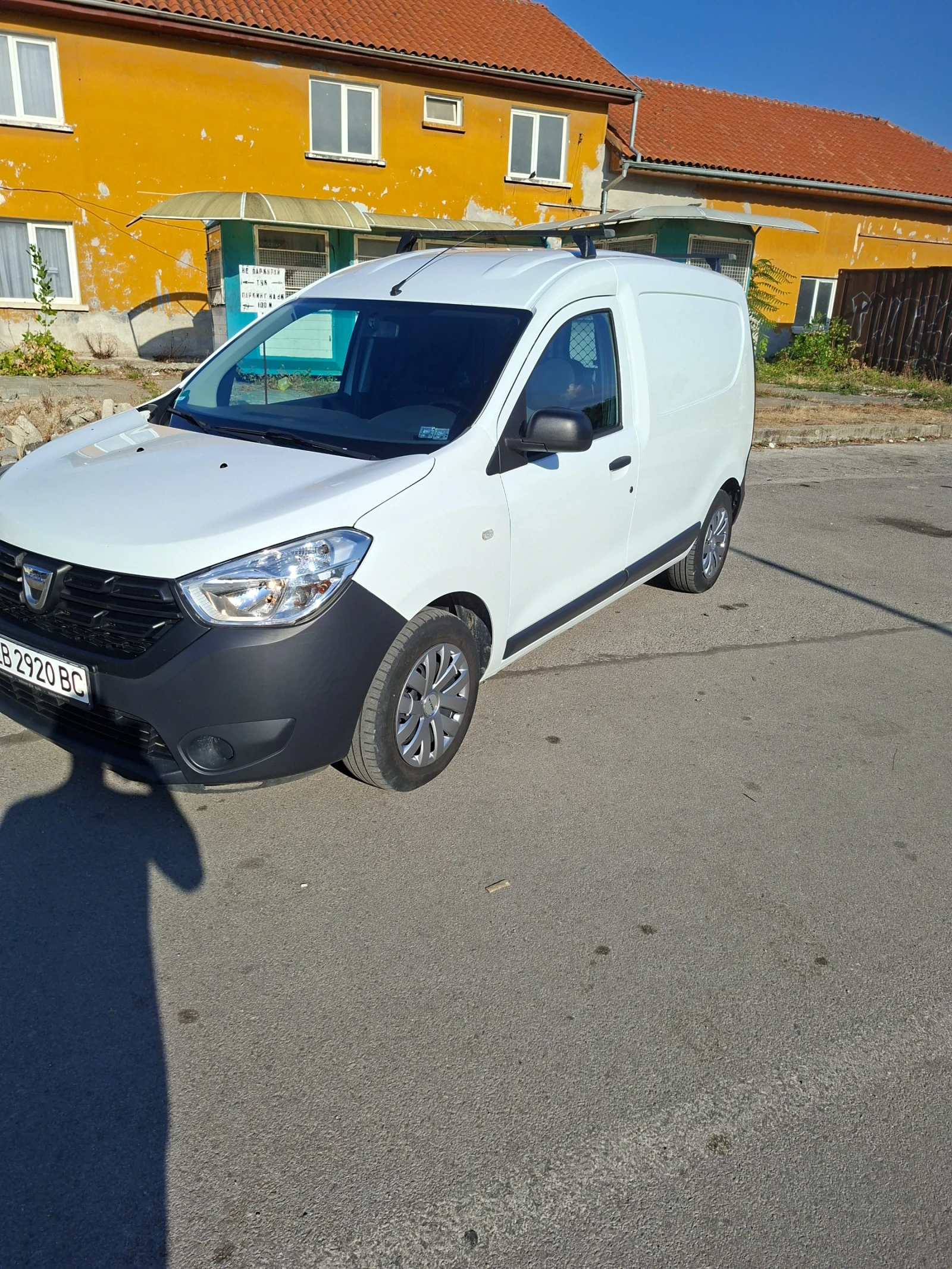 Dacia Dokker 1.5 DCI, снимка 2 - Автомобили и джипове - 55995604