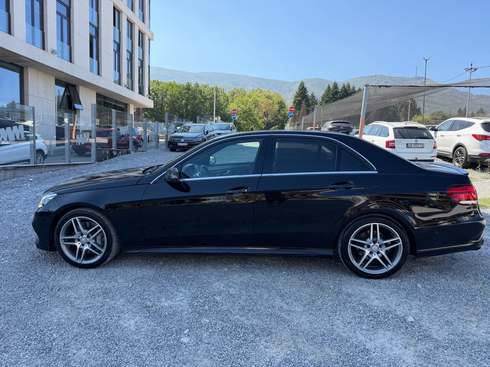 Mercedes-Benz E 350 d AMG 4х4 360 Обдухване Швейцария, снимка 8 - Автомобили и джипове - 56081012