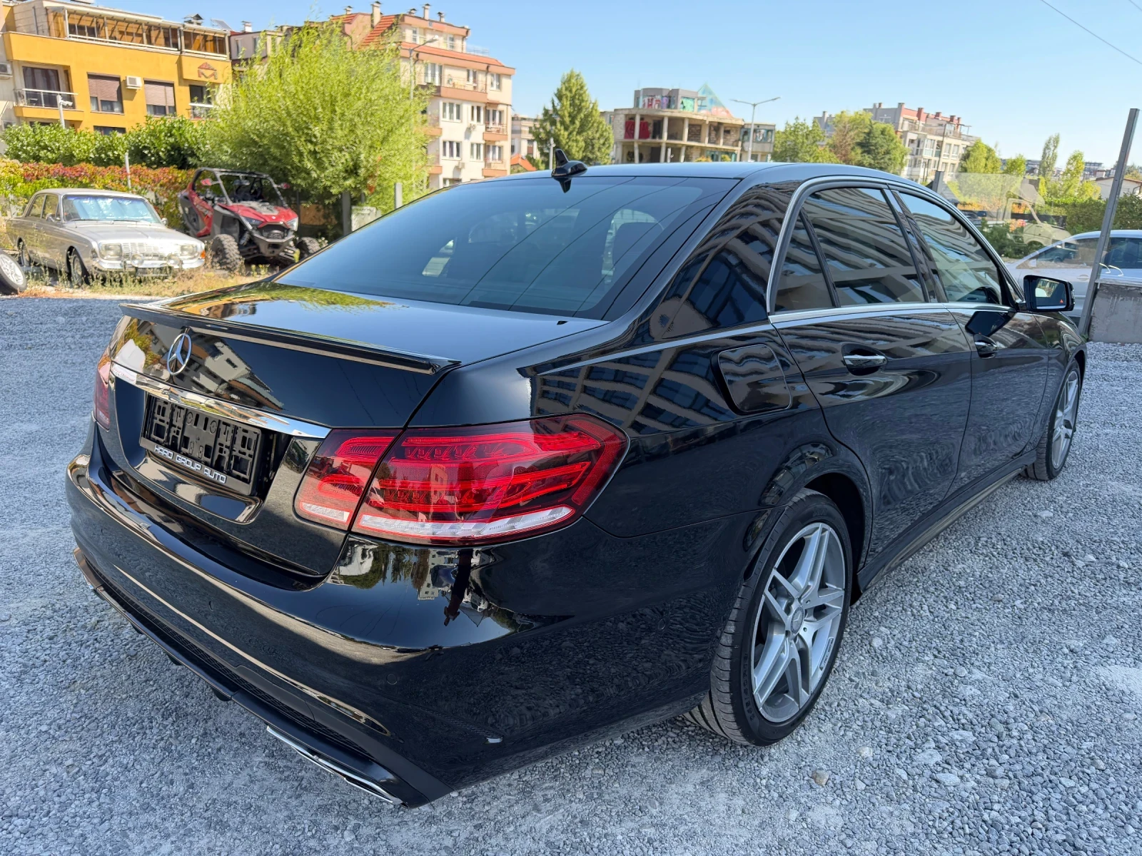 Mercedes-Benz E 350 d AMG 4х4 360 Обдухване Швейцария, снимка 5 - Автомобили и джипове - 56081012