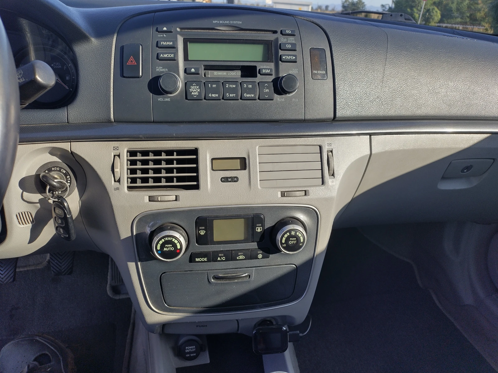 Hyundai Sonata, снимка 15 - Автомобили и джипове - 56144855