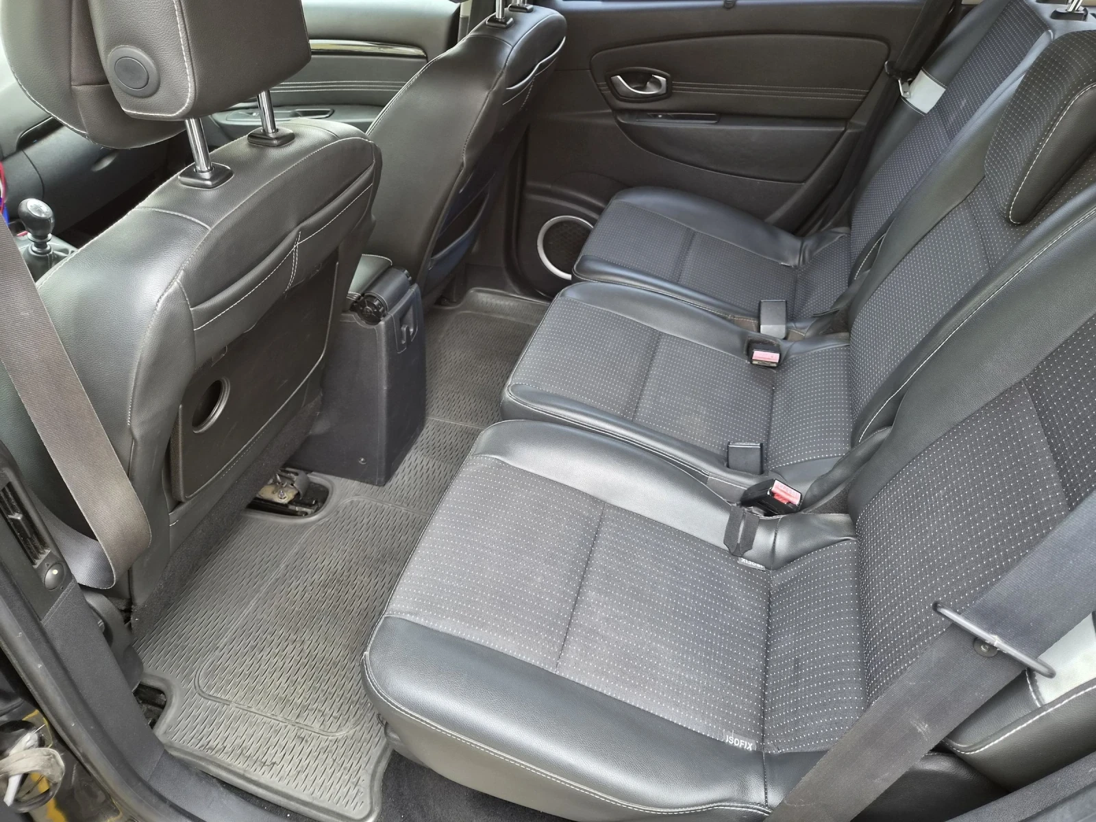 Renault Scenic, снимка 8 - Автомобили и джипове - 56180895