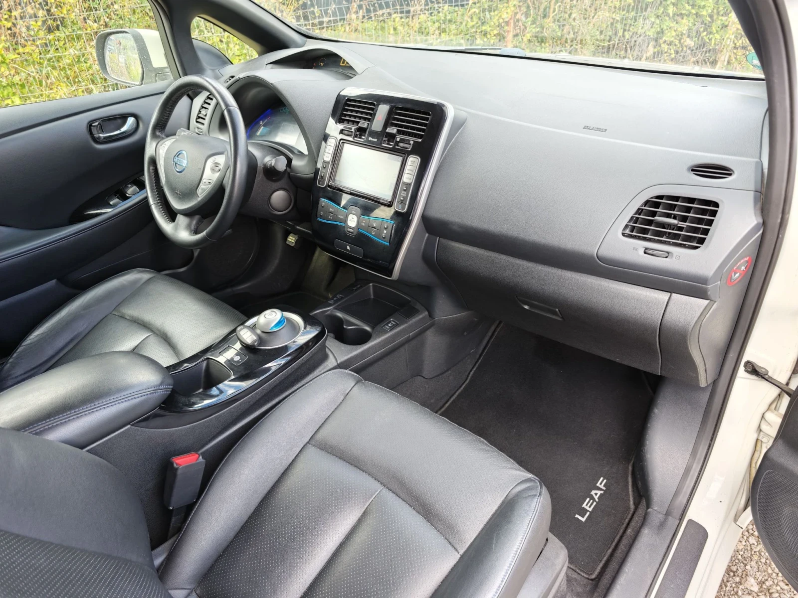 Nissan Leaf  92%SOH* 360cam* BOSE* TEKNA, снимка 17 - Автомобили и джипове - 56181798