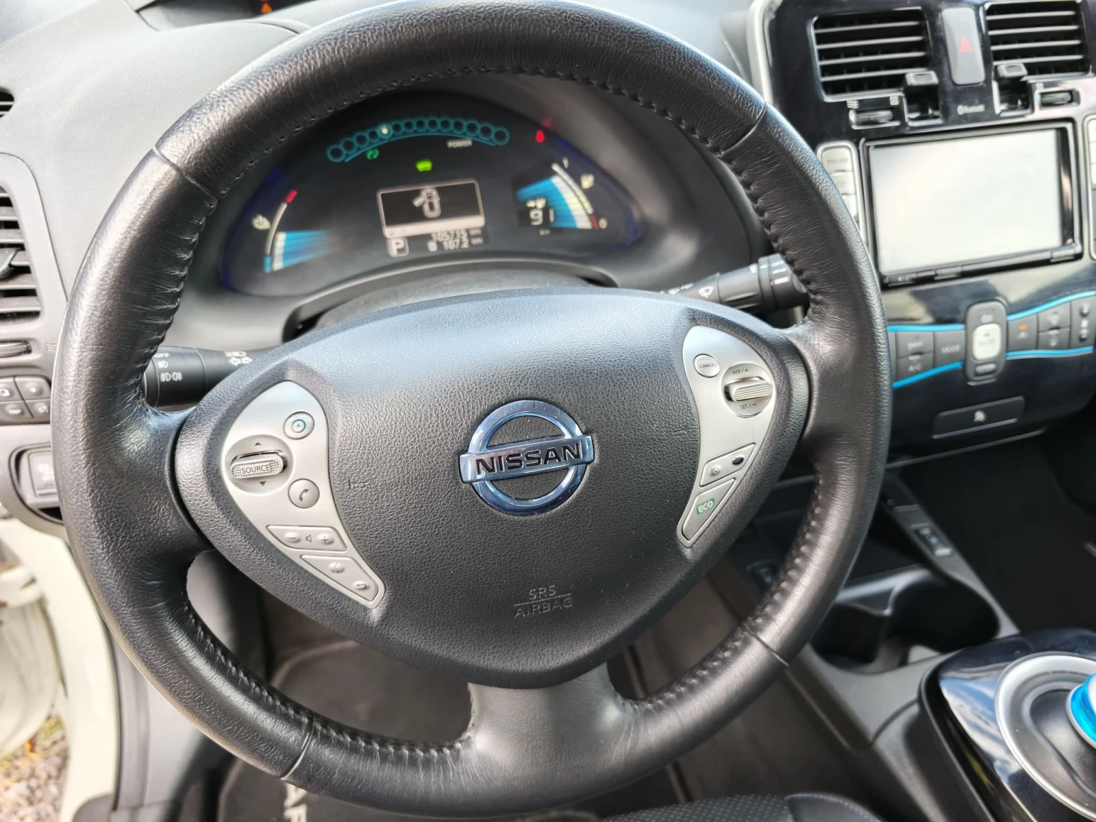 Nissan Leaf  92%SOH* 360cam* BOSE* TEKNA, снимка 9 - Автомобили и джипове - 56181798