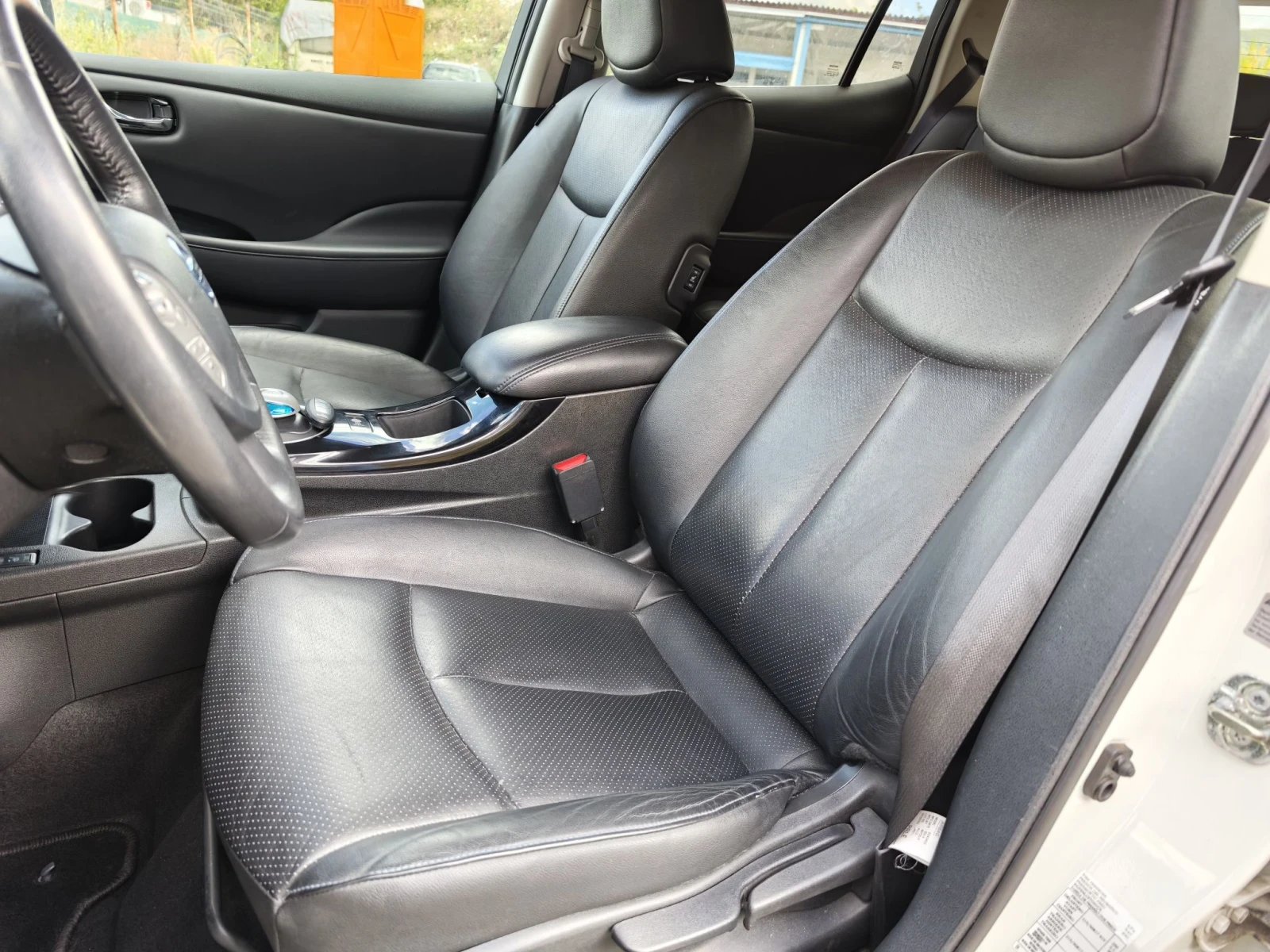 Nissan Leaf  92%SOH* 360cam* BOSE* TEKNA, снимка 13 - Автомобили и джипове - 56181798