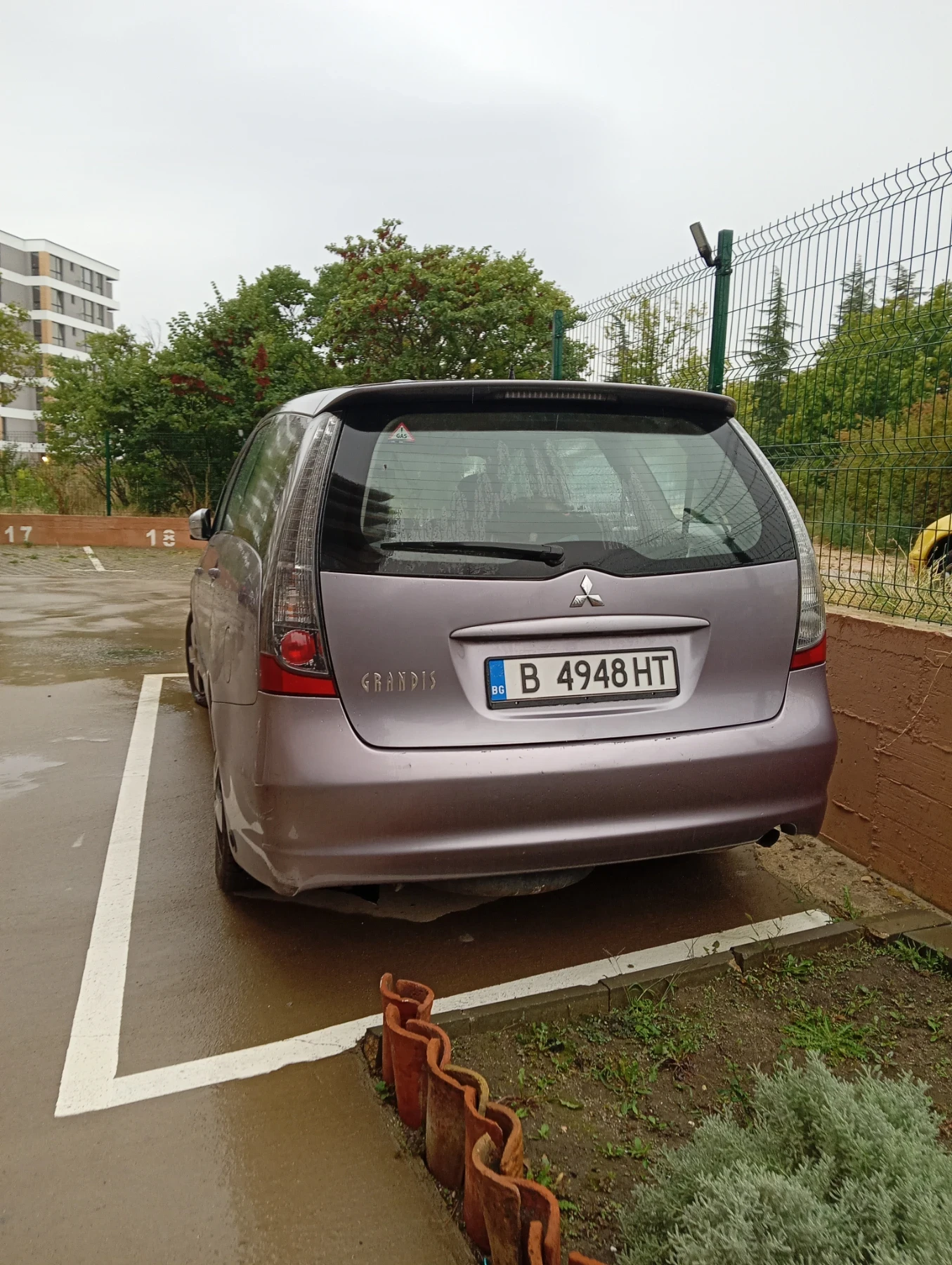 Mitsubishi Grandis 2.4  Automat, снимка 3 - Автомобили и джипове - 56267488