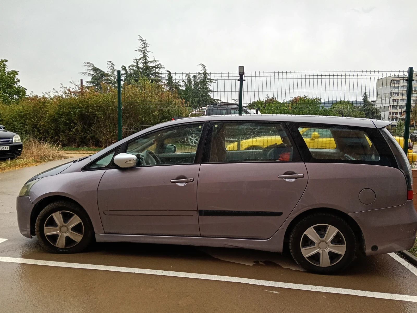 Mitsubishi Grandis 2.4  Automat, снимка 2 - Автомобили и джипове - 56267488