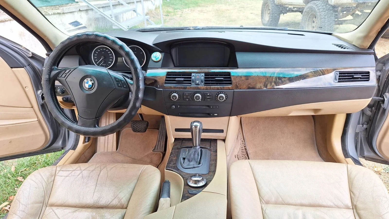 BMW 530, снимка 12 - Автомобили и джипове - 56341173