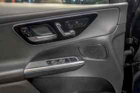 Mercedes-Benz GLC 300 AMG/4Matic/Подгрев/Ambient/Камера/MBUX - 49900 € / 97595.92 лв. - 15935258 8