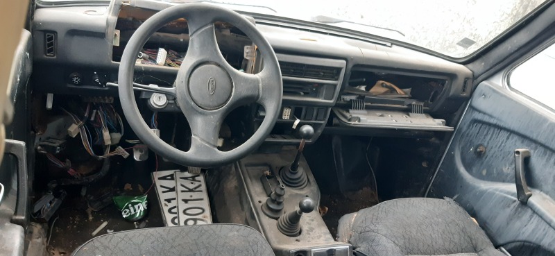Lada Niva, снимка 2 - Автомобили и джипове - 46053099