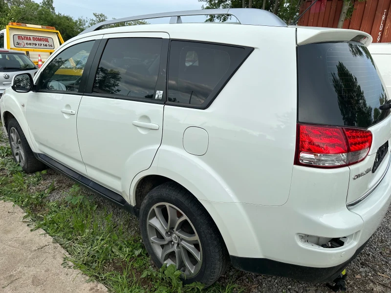 Citroen C-Crosser, снимка 13 - Автомобили и джипове - 48178039