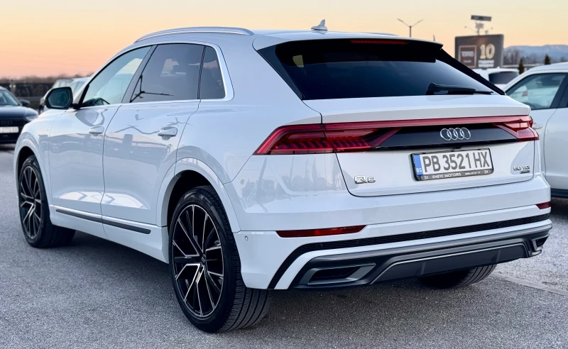 Audi Q8  S-LINE MATRIX, снимка 4 - Автомобили и джипове - 53112340