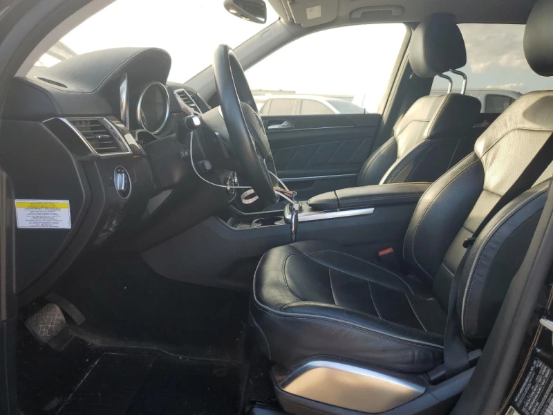 Mercedes-Benz GL 550 4MATIC| AMG PKG| HARMAN/KARDON| ПОДГРЕВ, снимка 7 - Автомобили и джипове - 53246860