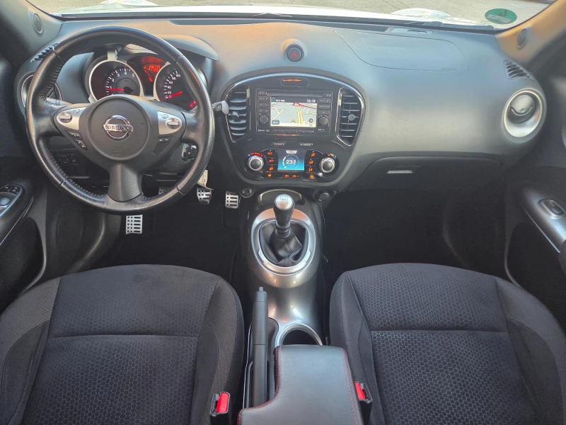 Nissan Juke 1.6 Turbo (190 Hp) Navi/Камера, снимка 11 - Автомобили и джипове - 53583863
