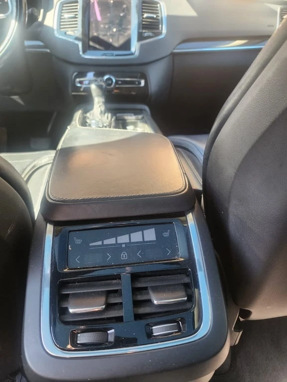 Volvo Xc90 * Inscription * BOWERS & WILKINS * ПОДГРЕВ * PANO, снимка 13 - Автомобили и джипове - 53403424