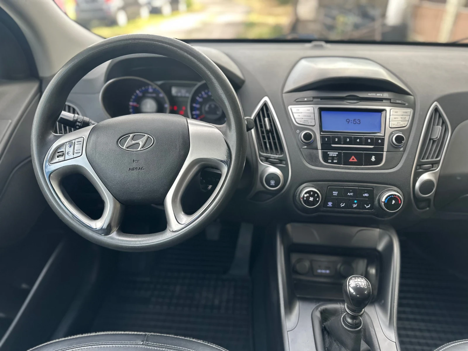 Hyundai IX35 1.7CDTI KLIMA TOP - изображение 10