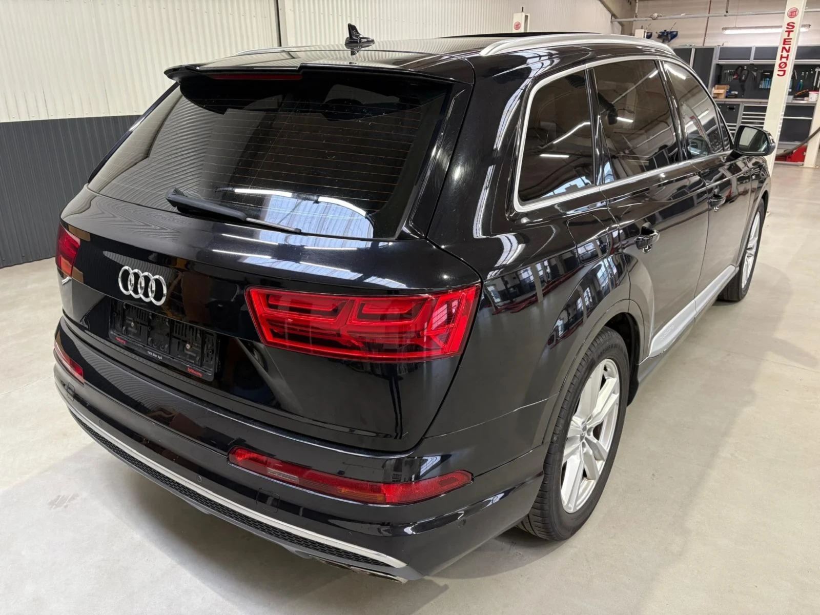 Audi SQ7 V8 TDI | Топ оборудване | Пълна история - изображение 4