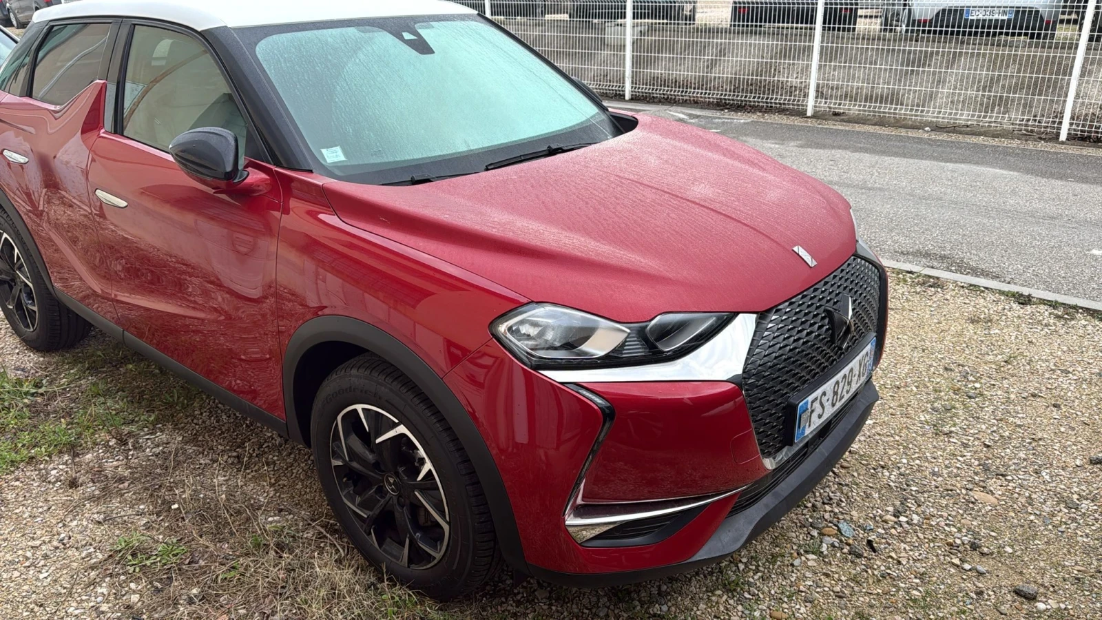 Citroen DS 3 Crossback 1.2i EAT8 - изображение 4